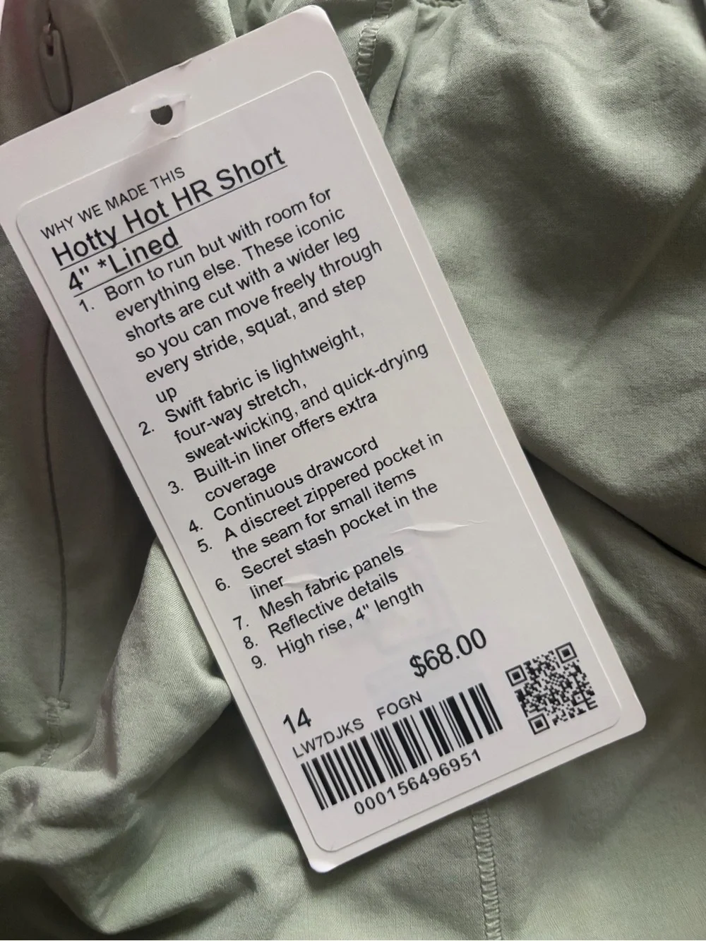 NWT Lululemon Hotty Hot 🔥 LR Shorts 2.5 